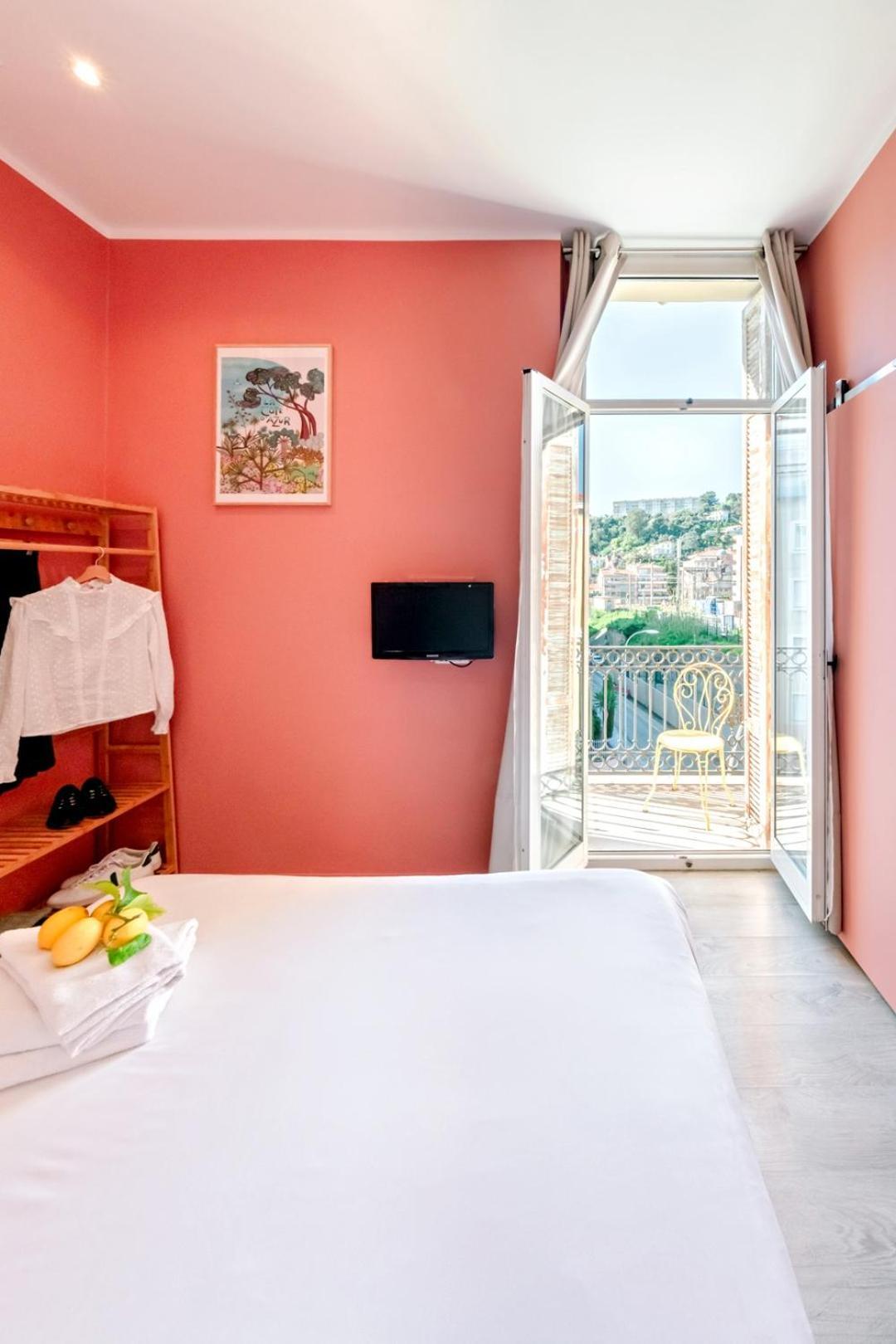 Hotel Lemon Мантон Екстер'єр фото